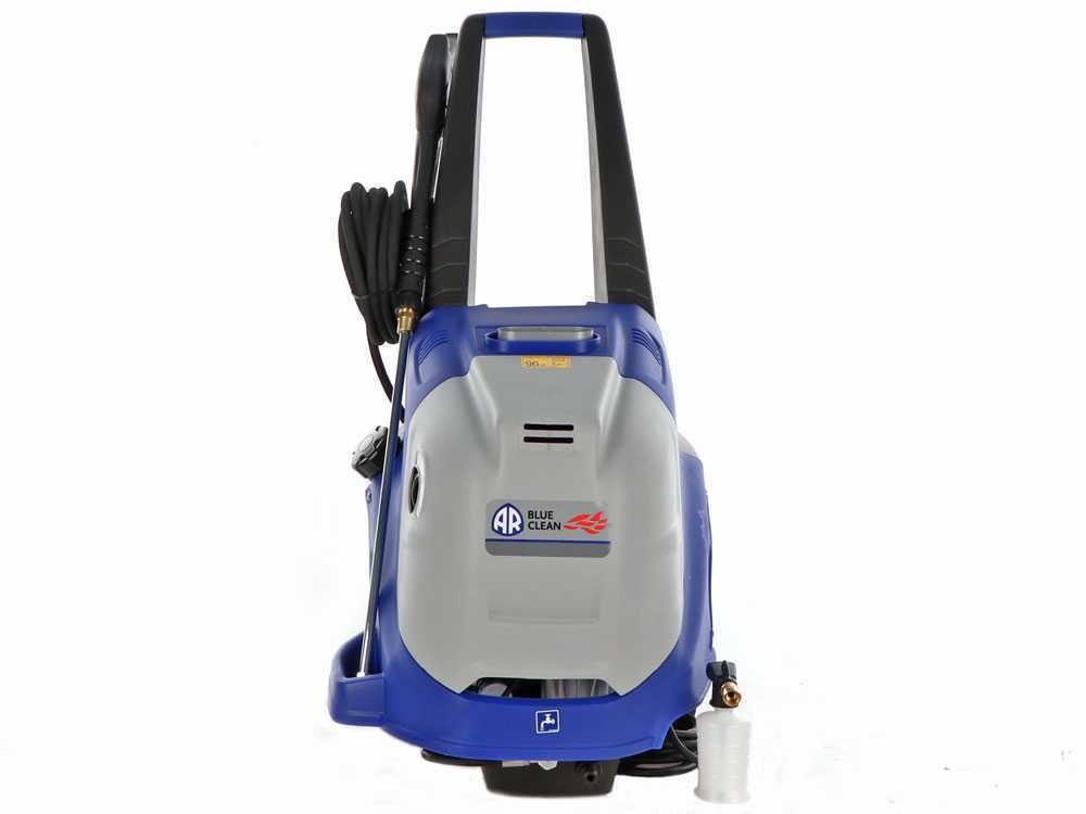 Idropulitrice Acqua Calda Annovi Reverberi Blue Clean 3590-AR – 140 Bar, 230V, Pompa in Ottone, Caldaia Verticale, Sistema TSS