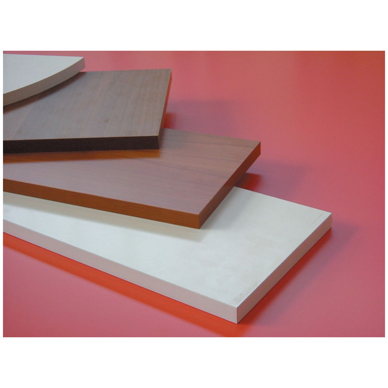 Mensola squadrata bianca cm. 60x20x1,8 - 5 pz