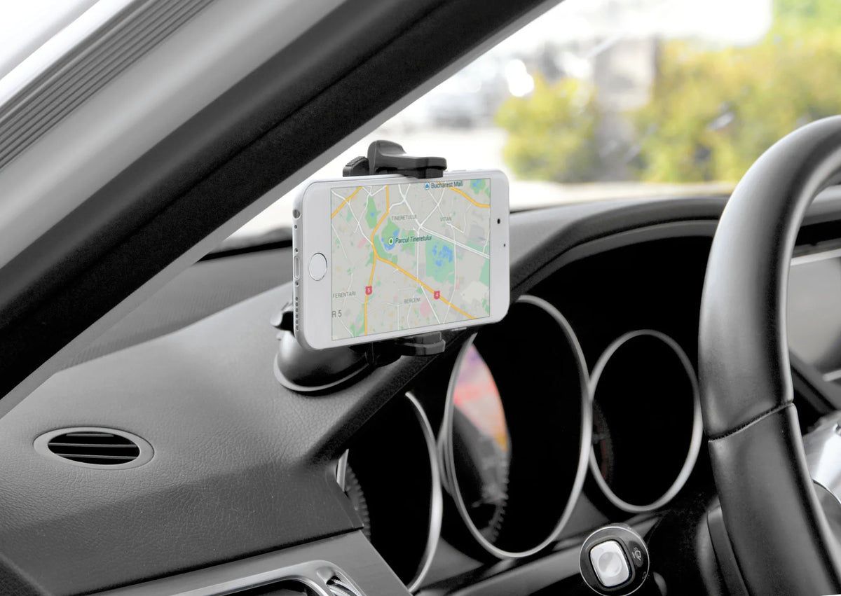 Atmos Fin, porta telefono con ventosa adesiva montato sul veicolo
