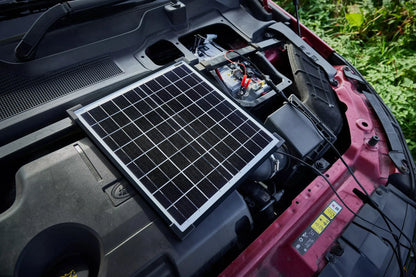 BATTERYcharge SOLAR 20W, mantenitore di batteria a energia montato sul veicolo
