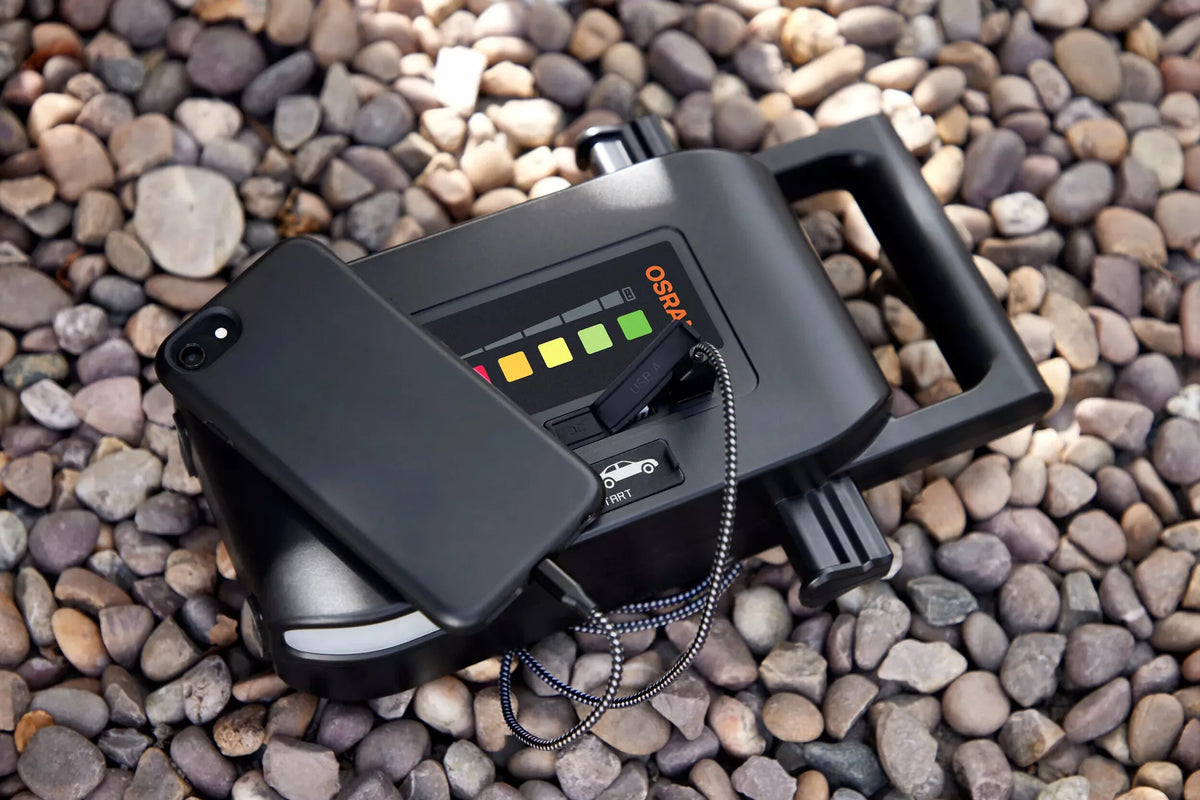 BATTERYstart PRO 1000, avviatore di emergenza ad alta montato sul veicolo, vista 4