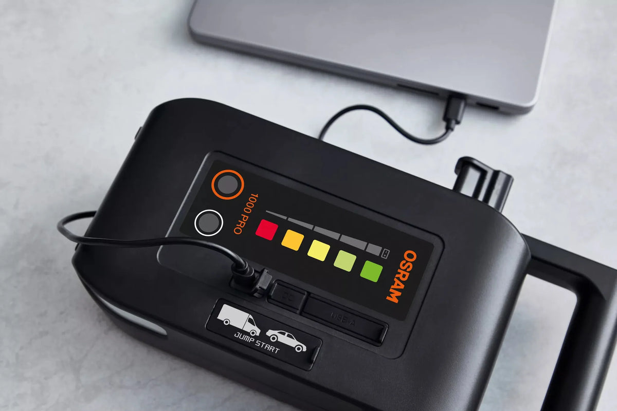 BATTERYstart PRO 1000, avviatore di emergenza ad alta montato sul veicolo, vista 5
