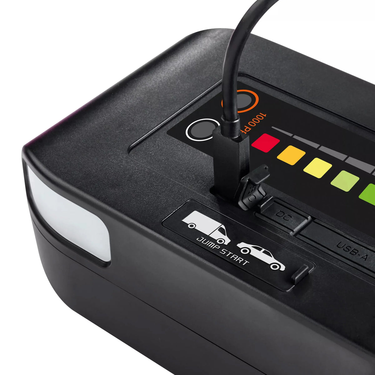 BATTERYstart PRO 1000, avviatore di emergenza ad alta su fondo bianco, vista 6