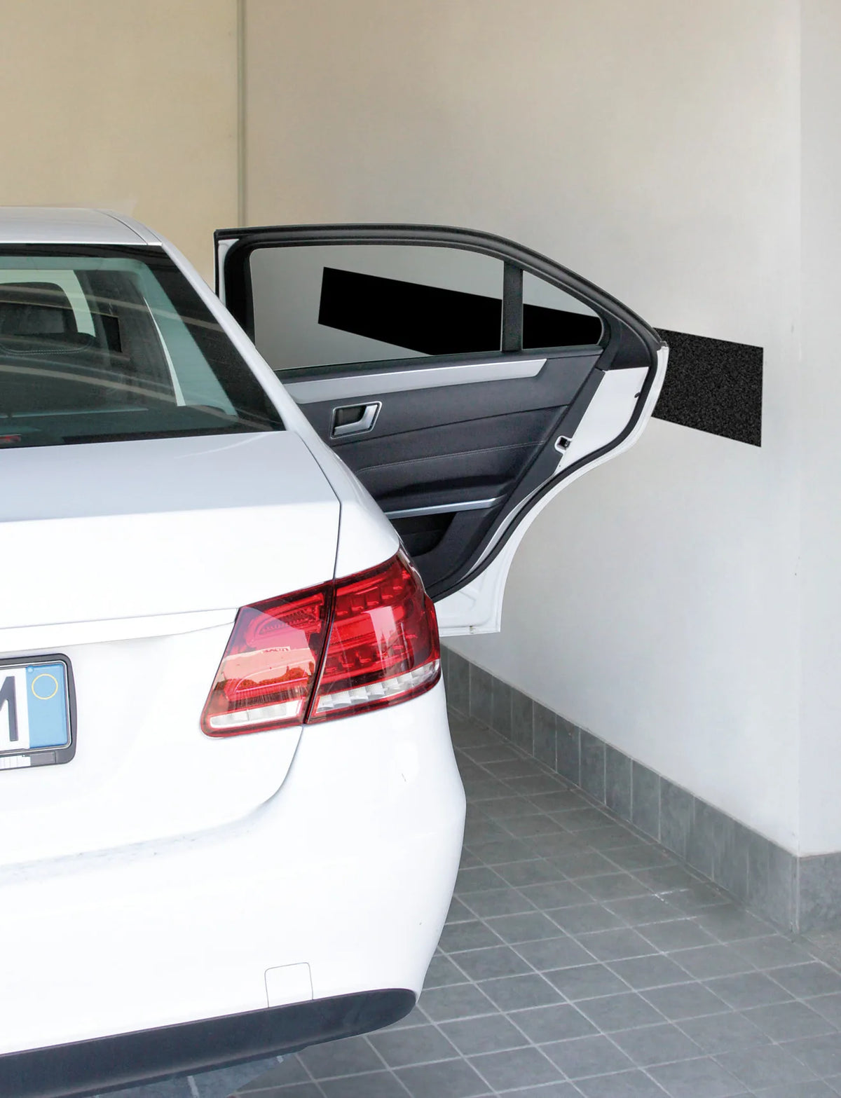 Bump-Mat Multiuse, protezione adesiva multiuso montato sul veicolo