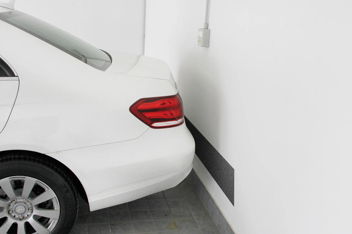 Bump-Mat Multiuse, protezione adesiva multiuso montato sul veicolo, vista 2