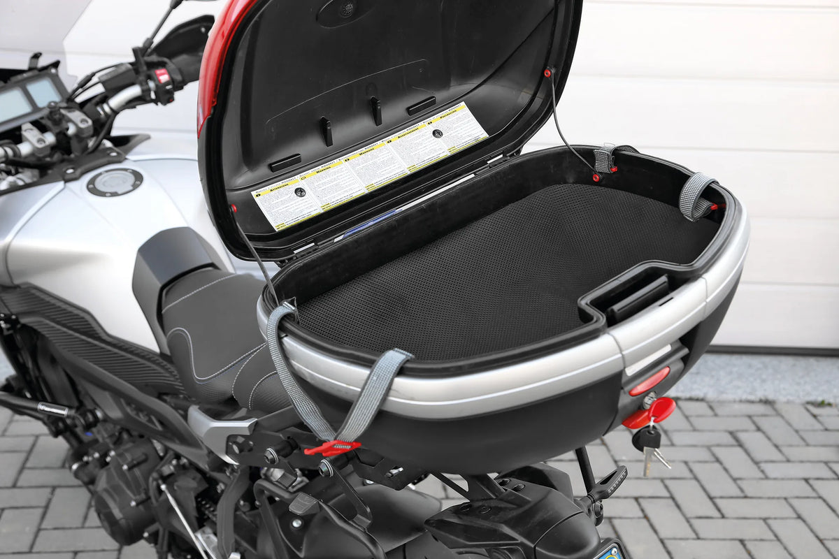 Bump-Mat Multiuse, protezione adesiva multiuso montato sul veicolo, vista 4