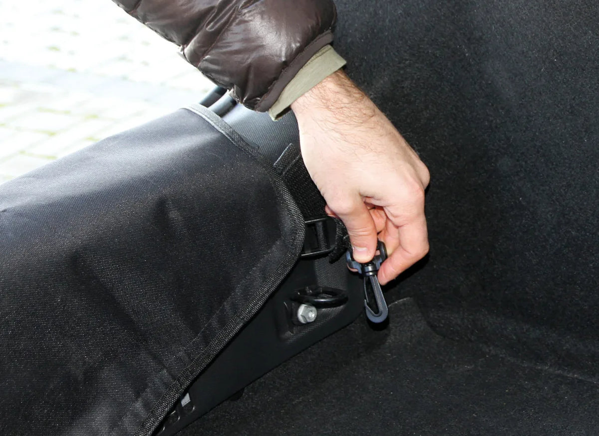 Bumper Protector, protezione per paraurti posteriori montato sul veicolo