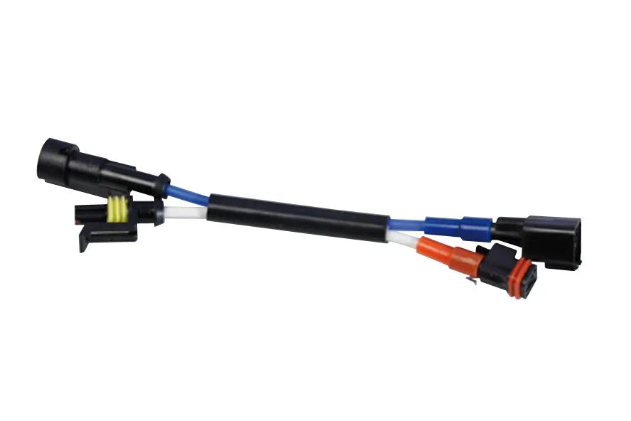 Cablaggio/adattatore kit xenon, 12/24V su fondo bianco