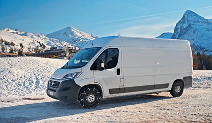 Catene da neve SnowDrive S-16 per furgoni, SUV e camper montato sul veicolo