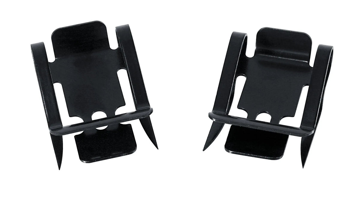 Clips fermatappeti — universali, permettono l'aggancio del tappeto alla moquette della vettura