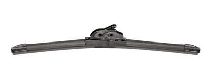First Flat Blades, spazzola tergicristallo su fondo bianco