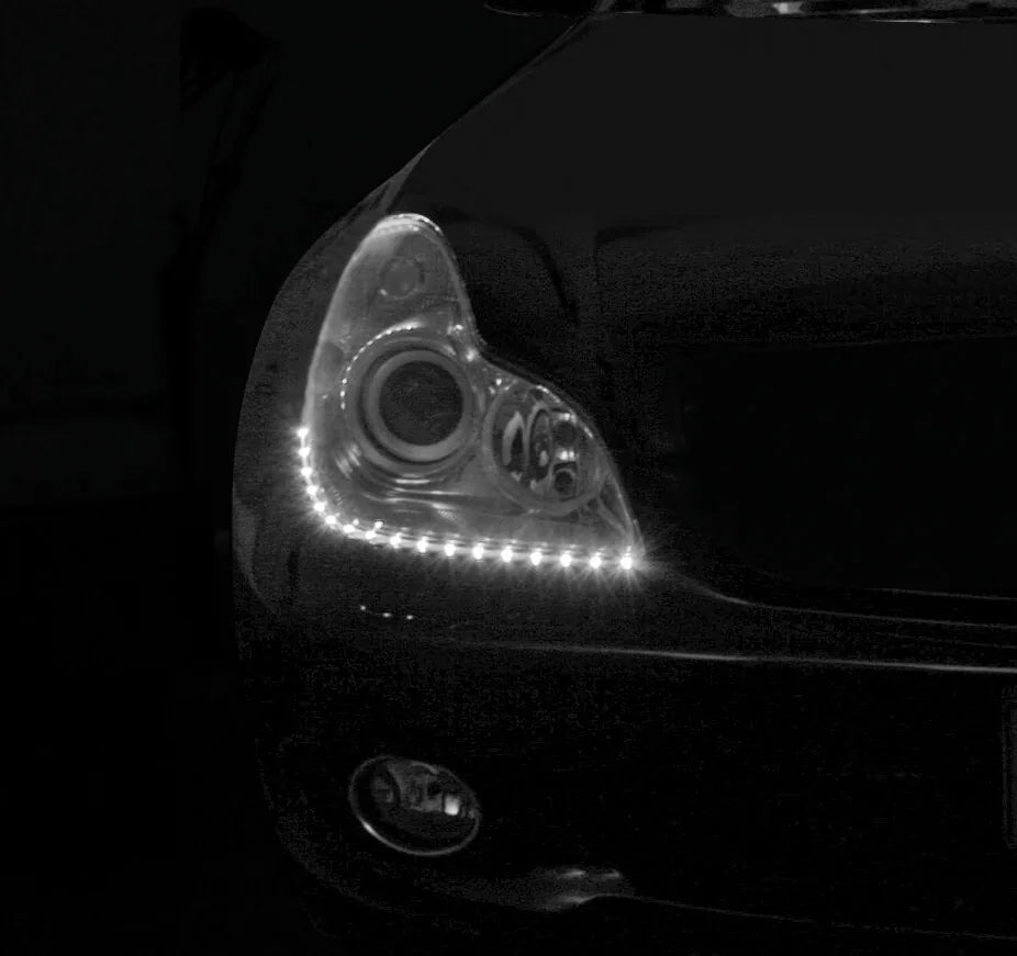 Flex Strip, 12V - 21 Led - 2x50 cm montato sul veicolo