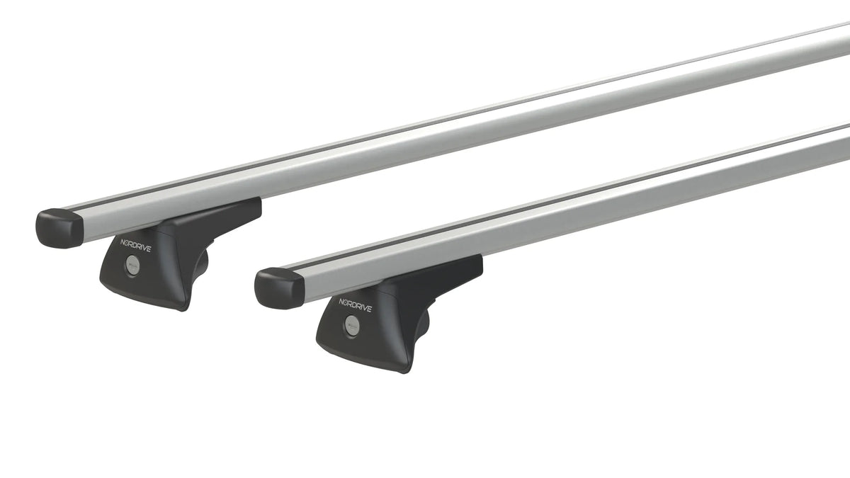 Helio In-Rail, set completo barre portatutto in alluminio su fondo bianco, vista 4