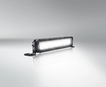 LEDriving Lightbar VX250-CB — alimentatore integrato e sistema di gestione termica per una durata massima