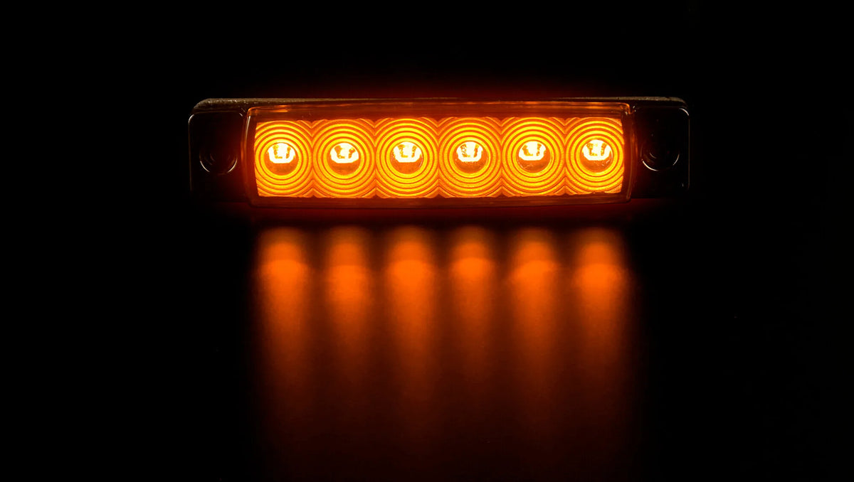 Luce ingombro - 6 Led su fondo bianco, vista 8