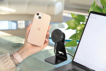 Mag Wireless Stand, Porta telefono magnetico da montato sul veicolo