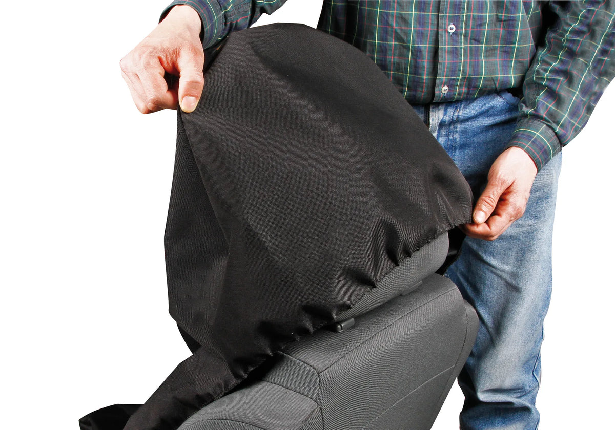 Max Seat Protector, il salvasedile impermeabile universale montato sul veicolo