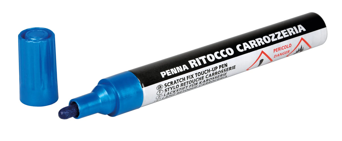 Penna ritocco carrozzeria su fondo bianco, vista 3