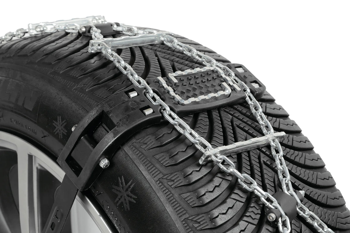 Pilot-Pro XL, Catene da neve SUV e furgoni su fondo bianco, vista 9