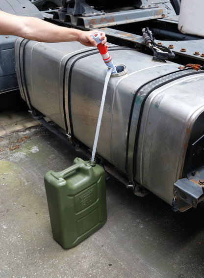 Pompa a batteria per travaso liquidi - 6 L/min montato sul veicolo, vista 4