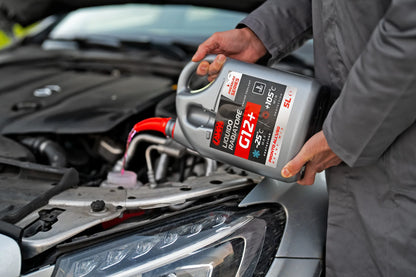 Premium Series Rosso G12+, liquido antigelo radiatore montato sul veicolo