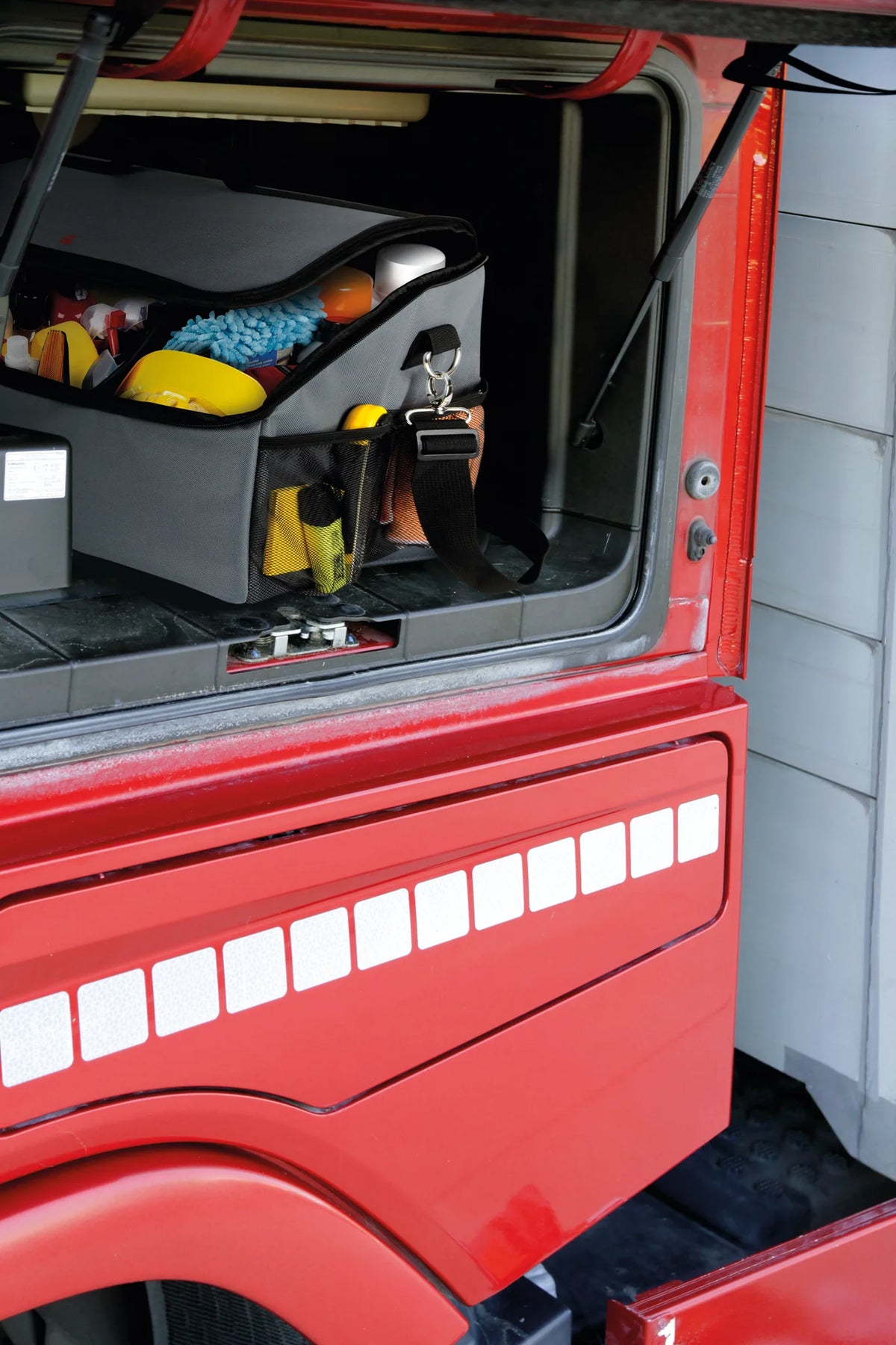 Premium, trunk organizer per baule - M - 49x30 cm montato sul veicolo
