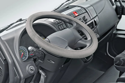 Protector 2 in 1, coprivolante elasticizzato in poliestere montato sul veicolo