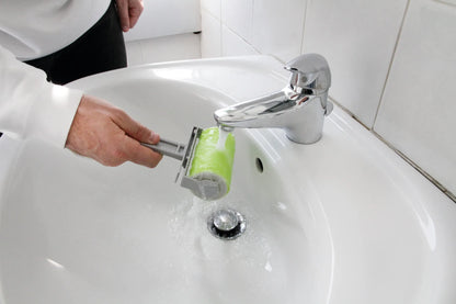 Rullo leva pelucchi in silicone montato sul veicolo