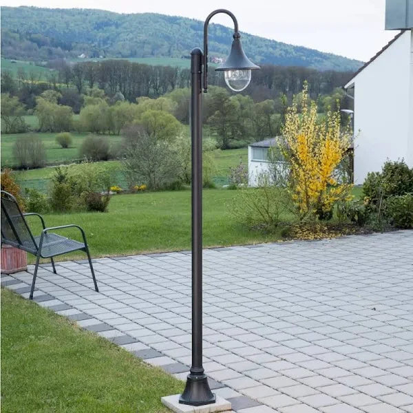 Lampione su palo - mod. Parigi - 100w - ip44 - cm 230h - colore nero