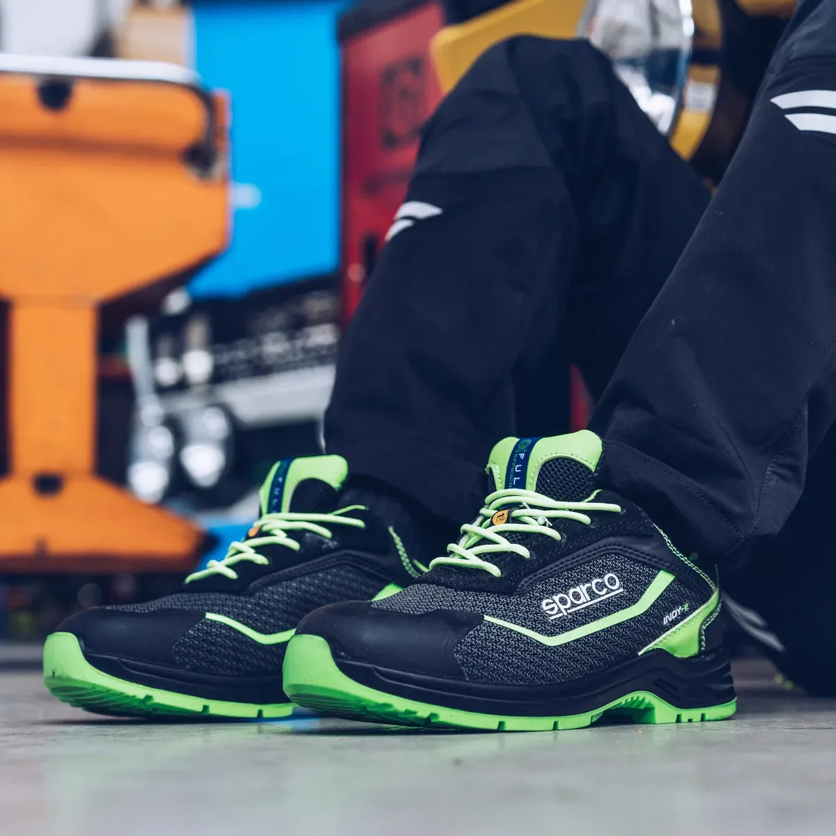 Scarpe antinfortunistiche basse Sparco Indy-E ESD S3S SR FO LG Nero / Verde Fluo – vista 2