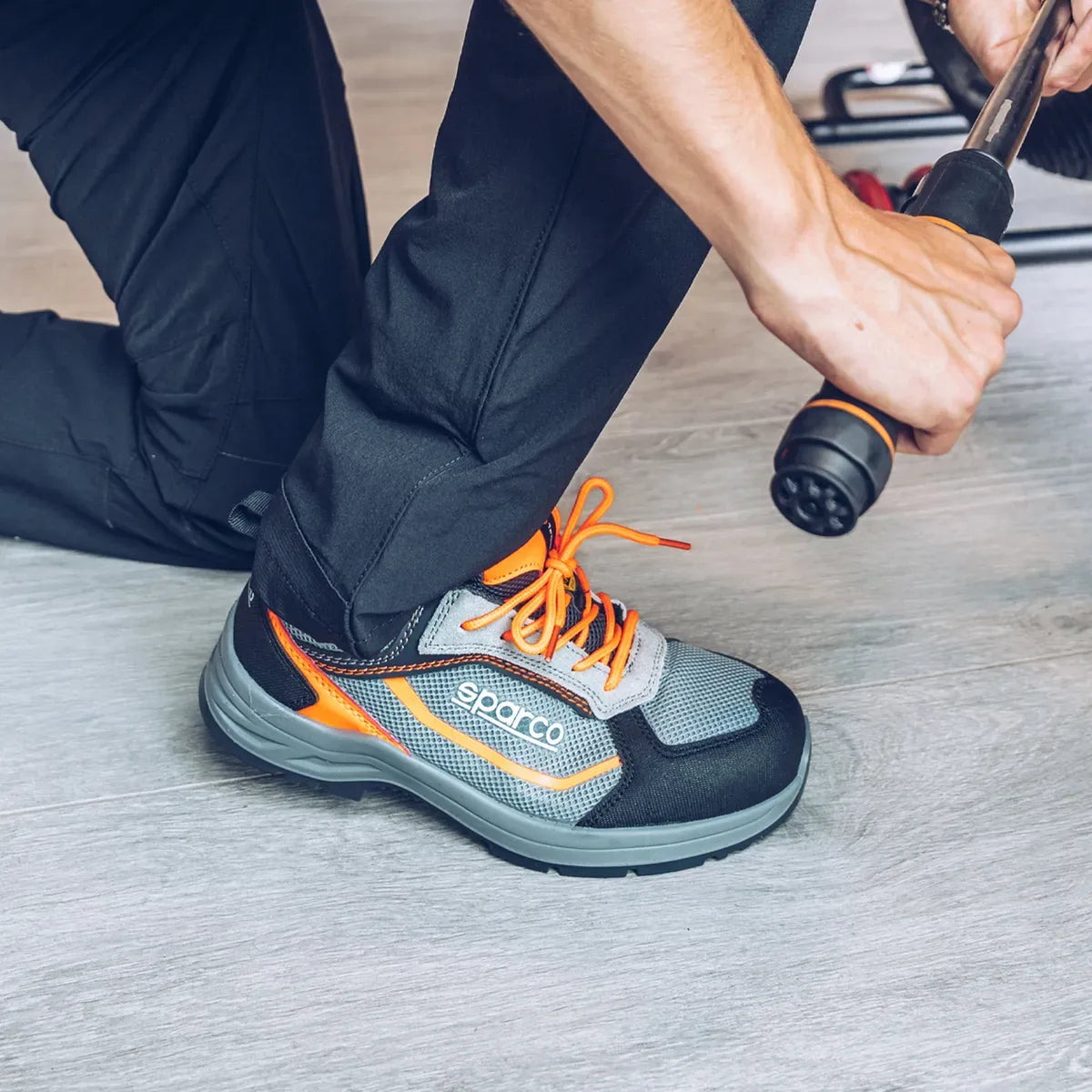 Scarpe antinfortunistiche basse Sparco Indy-R ESD S1PS SR FO LG Grigio / Arancio Fluo – vista 4