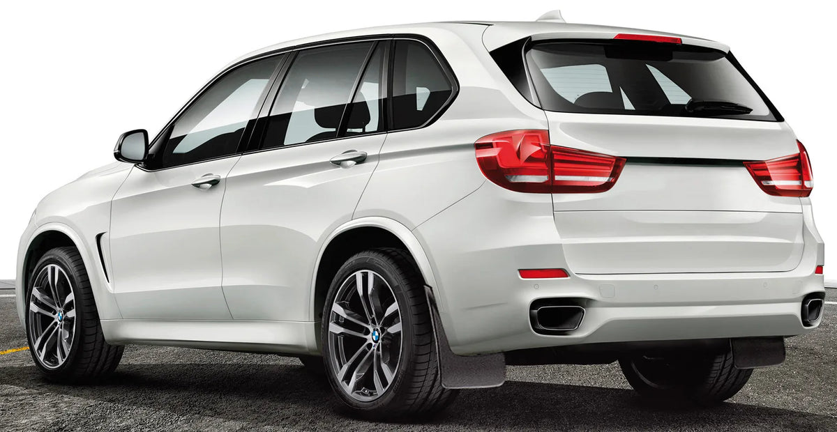 Splash-Guards Contour SUV, paraspruzzi sagomati montato sul veicolo, vista 5