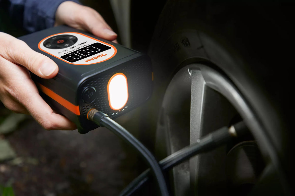 TYREinflate 4000, compressore digitale ricaricabile per montato sul veicolo, vista 5